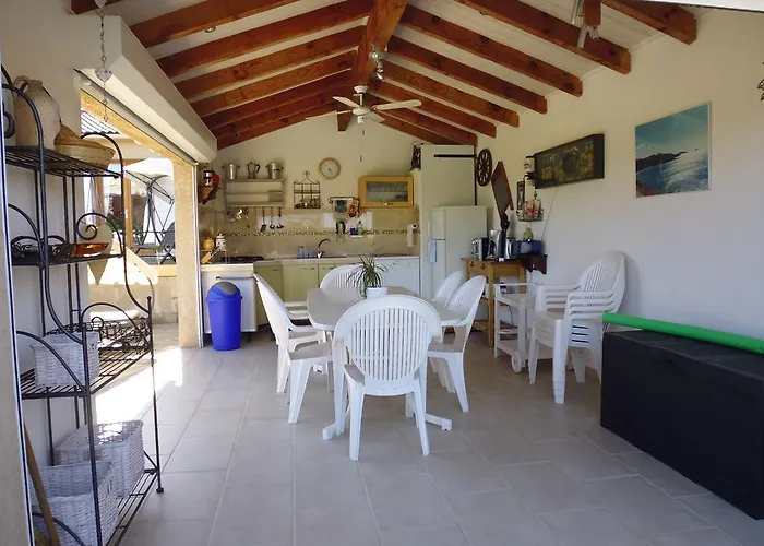 Couette-café Bed And Breakfast 4*