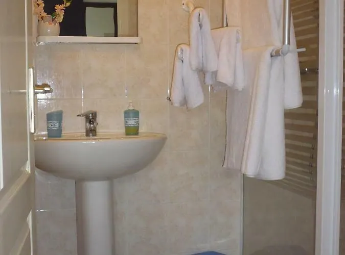 Bed And Breakfast 4*